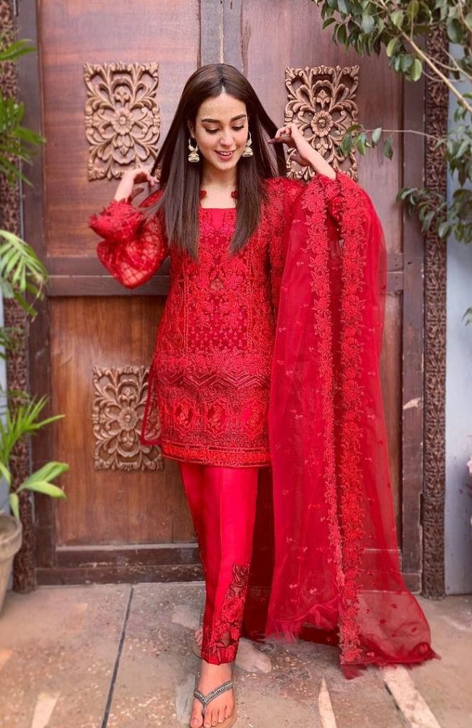 Pakistani Salwar Kameez Suit For Eid - New Trend 2022