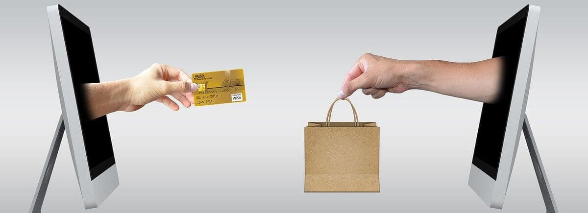 ONLINE SHOPPING IN PAKISTAN-A FAVORITE OF YOUTH IN 2021